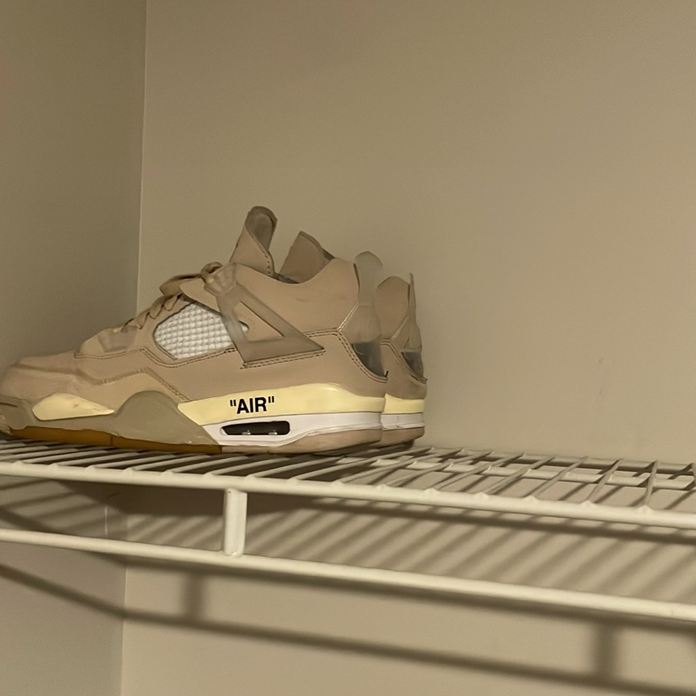 Off white Jordan 4’s